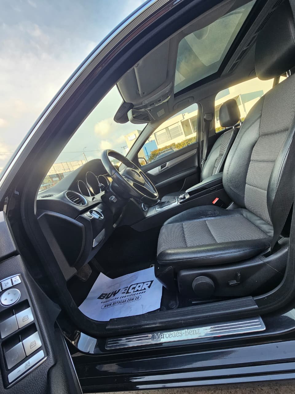 MERCEDES-BENZ C200 CGI 2012