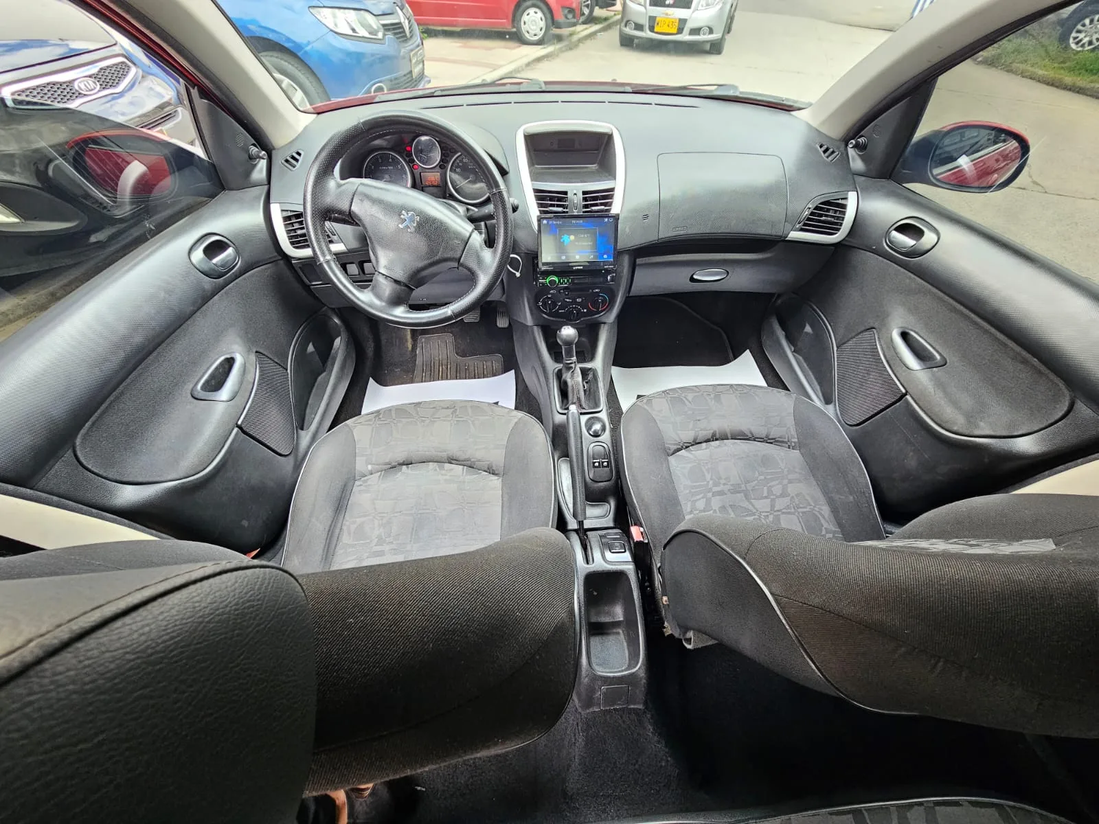 PEUGEOT 207 COMPACT 2011