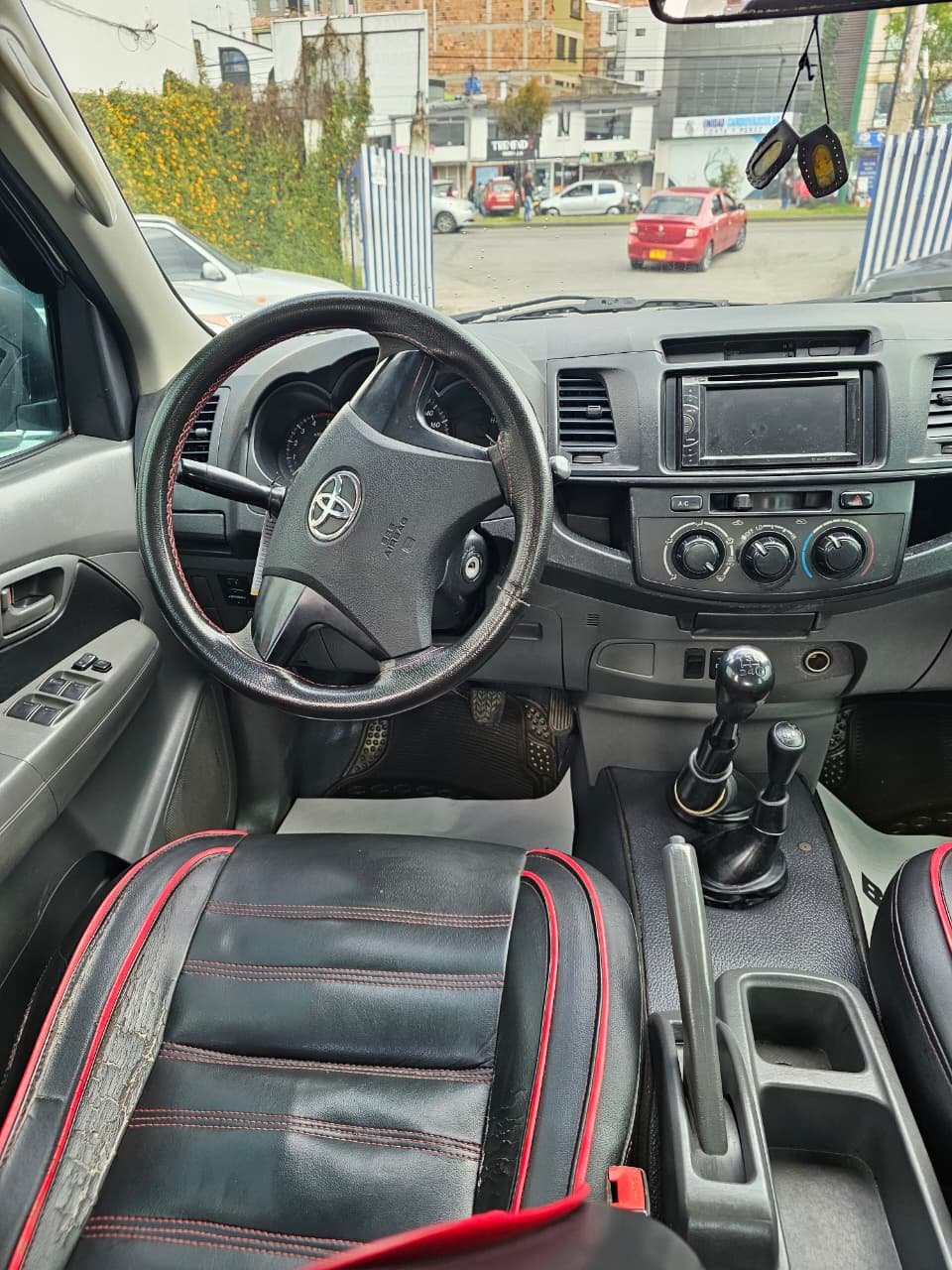 TOYOTA HILUX IMV 2014