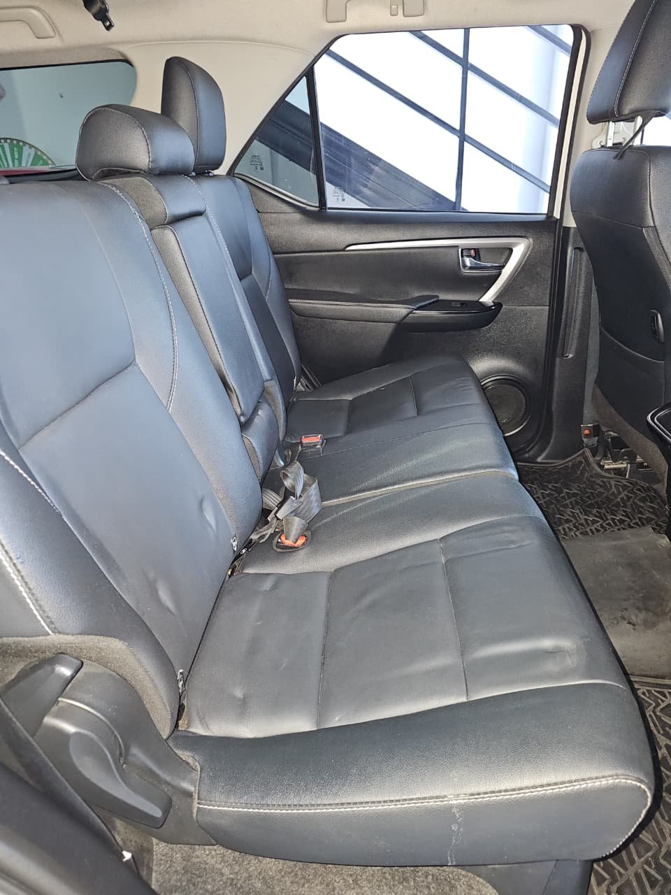 TOYOTA FORTUNER SR 2024