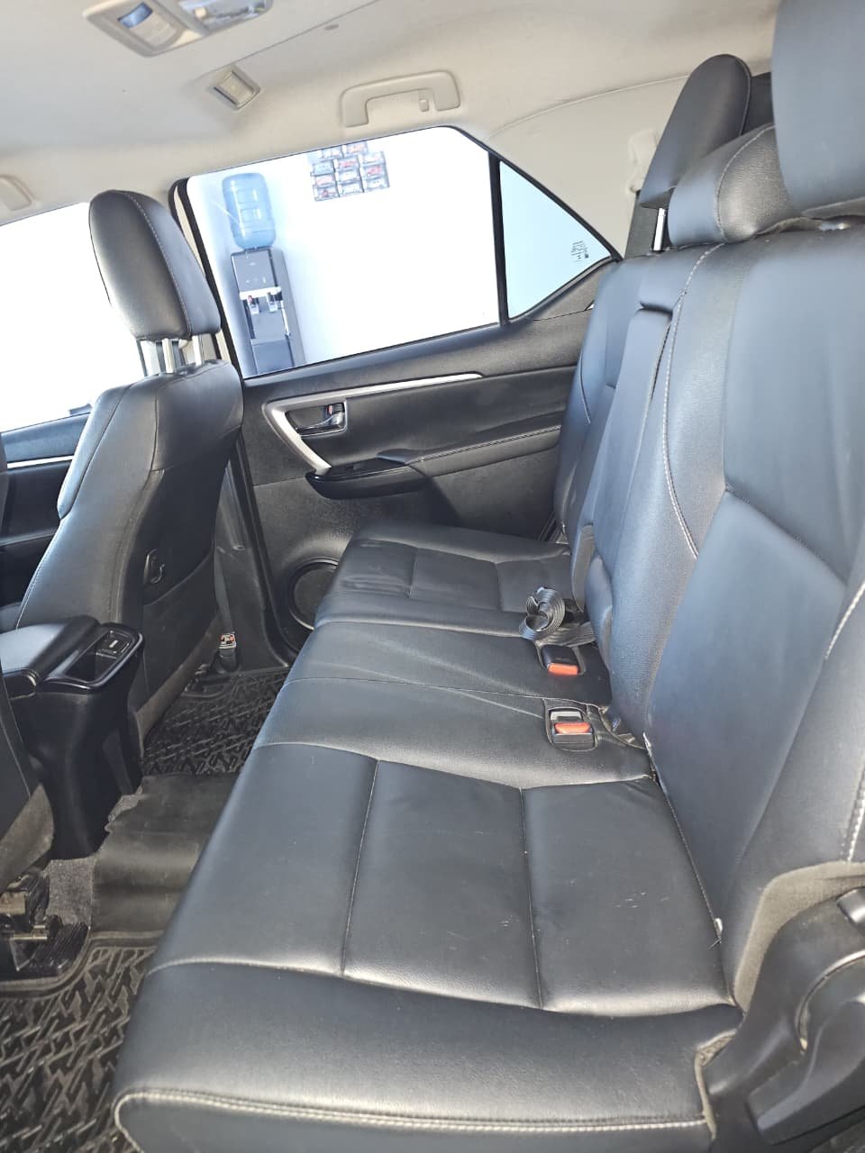 TOYOTA FORTUNER SR 2024