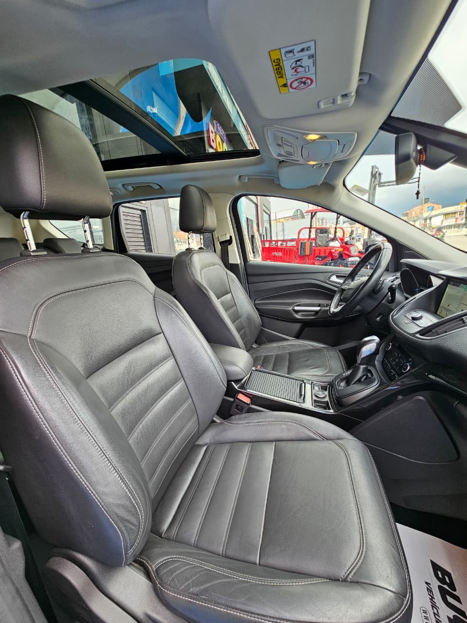 FORD ESCAPE TITANIUM 2017