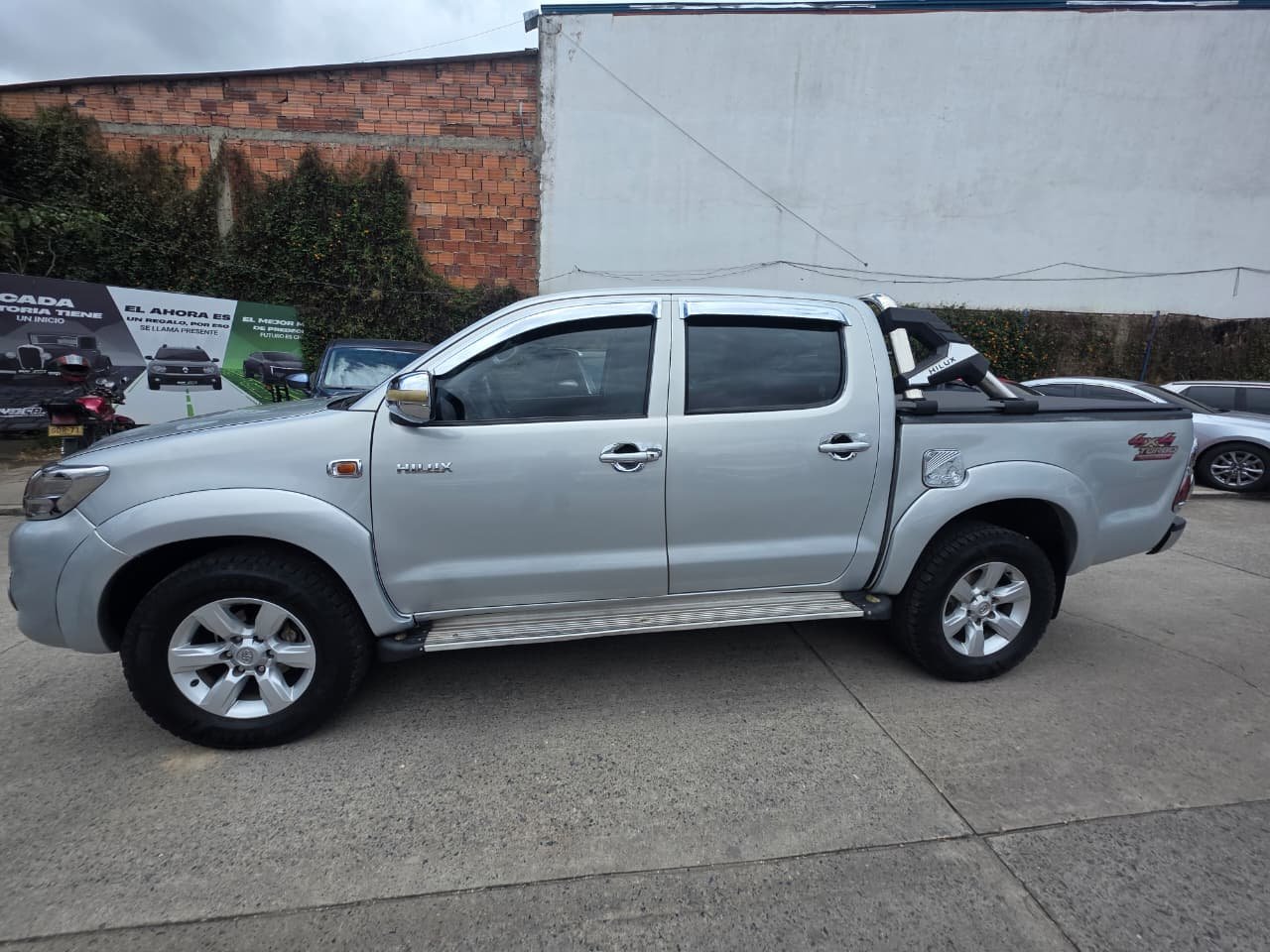 TOYOTA HILUX IMV 2014