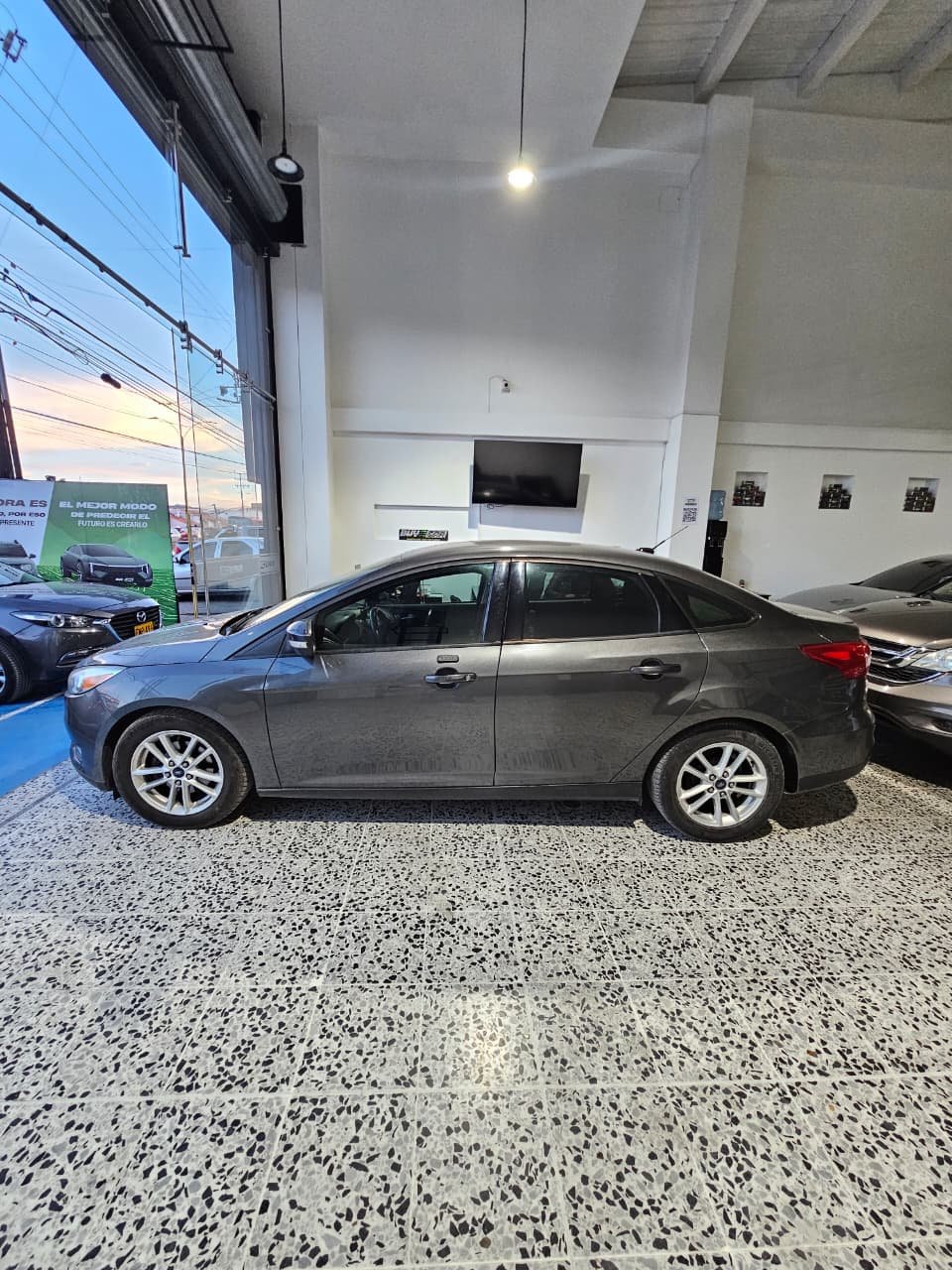 FORD FOCUS SE 2015